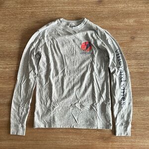 Vineyard Vines Lead the Charge Lacrosse Gray Long-Sleeved T-Shirt